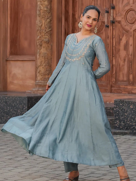 Women's Royal Embroidered Flowy Kurta Set with Dupatta