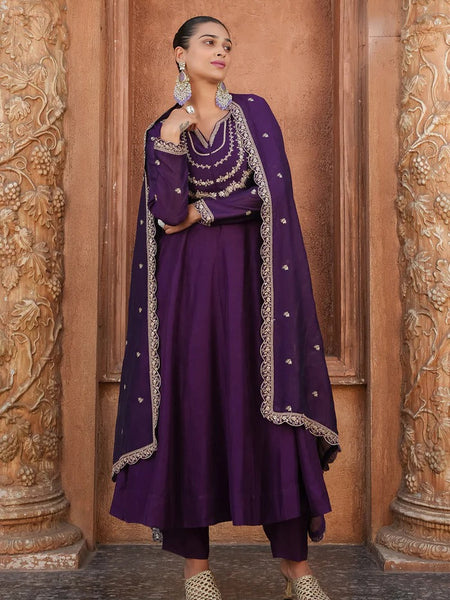 Women's Royal Embroidered Flowy Kurta Set with Dupatta