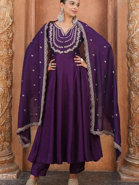Women's Royal Embroidered Flowy Kurta Set with Dupatta