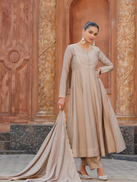 Women's Royal Embroidered Flowy Kurta Set with Dupatta