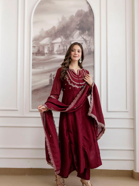 Women's Royal Embroidered Flowy Kurta Set with Dupatta