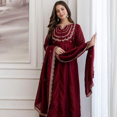 Women's Royal Embroidered Flowy Kurta Set with Dupatta