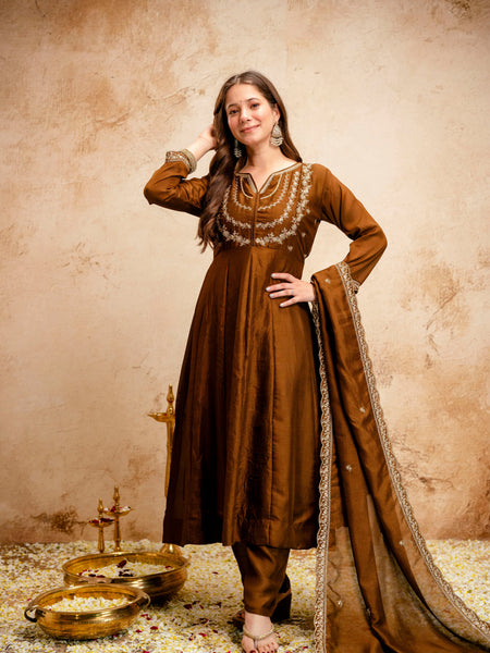 Women's Royal Embroidered Flowy Kurta Set with Dupatta