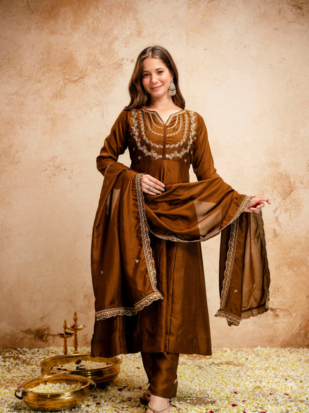 Women's Royal Embroidered Flowy Kurta Set with Dupatta