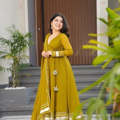Musterd Plain Georgette Anarkali Suit Set