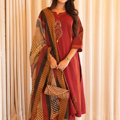 Elegant Maroon Printed Kurta Set with Dupatta & Ethnic Clutch