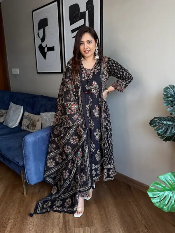 Midnight Elegance Floral Printed Cotton Kurta Set with Dupatta for Women
