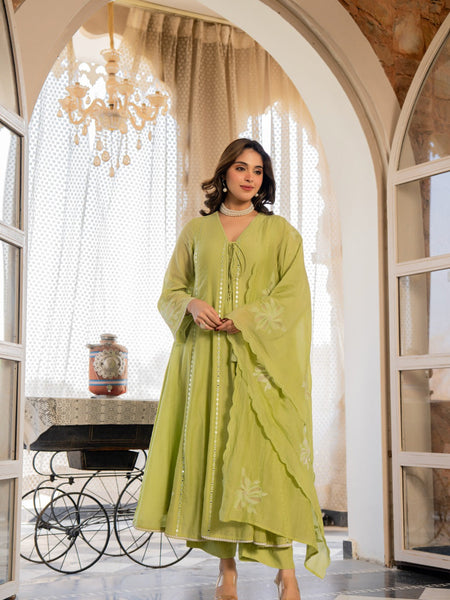Women’s Green Embroidered Kurta Set with Floral Dupatta