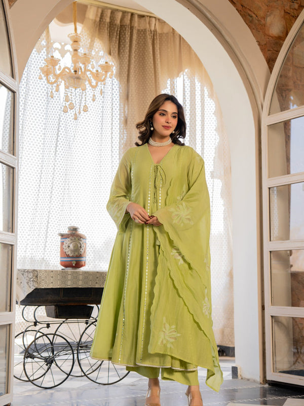 Women’s Pink Embroidered Kurta Set with Floral Dupatta