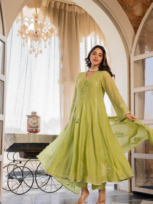 Women’s Pink Embroidered Kurta Set with Floral Dupatta